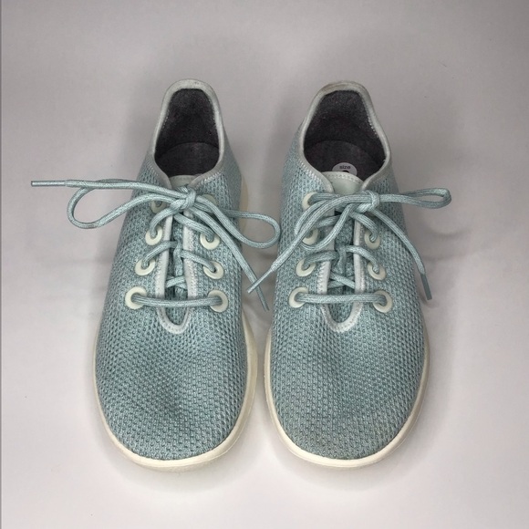 ALLBIRDS Tree Runner Sneaker in Clarity Blue. - Picture 3 of 11